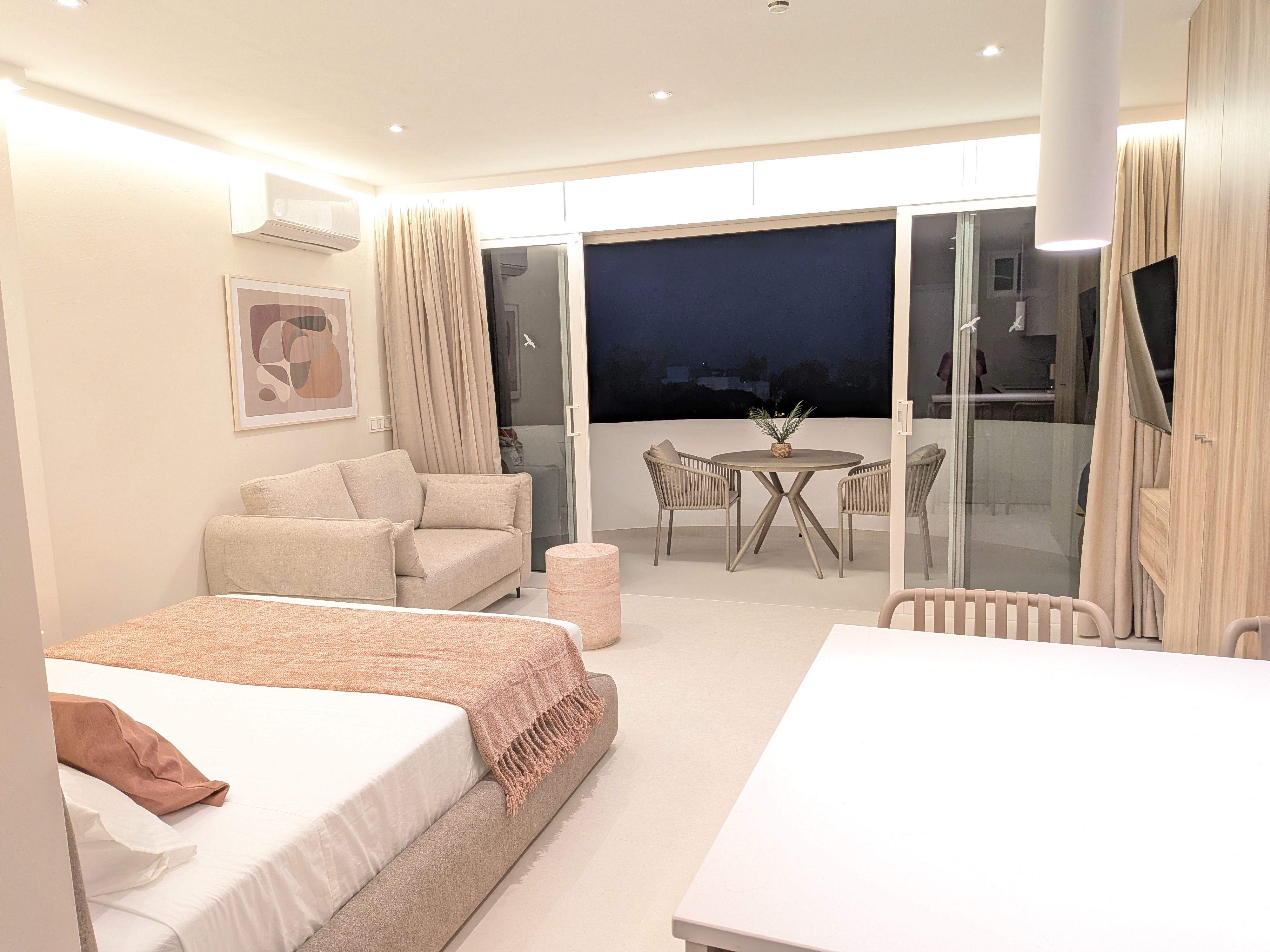 Coronado Suites — Estudio reformado con vistas al Mediterráneo y piscina – Marbesa — 7